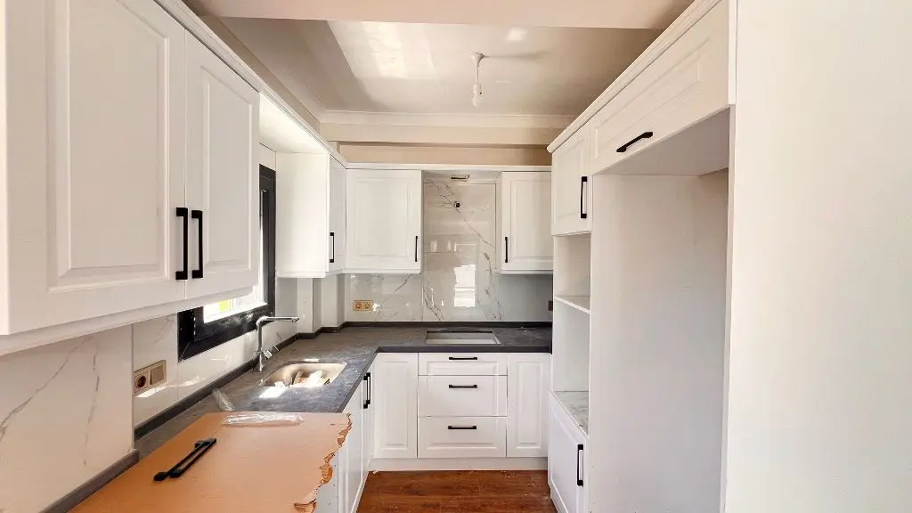 Fitted kitchen
